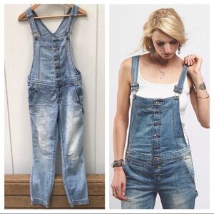Free People Light Blue Denim Overalls size 29